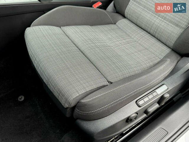 Серый Фольксваген Пассат, объемом двигателя 1.97 л и пробегом 227 тыс. км за 20499 $, фото 36 на Automoto.ua