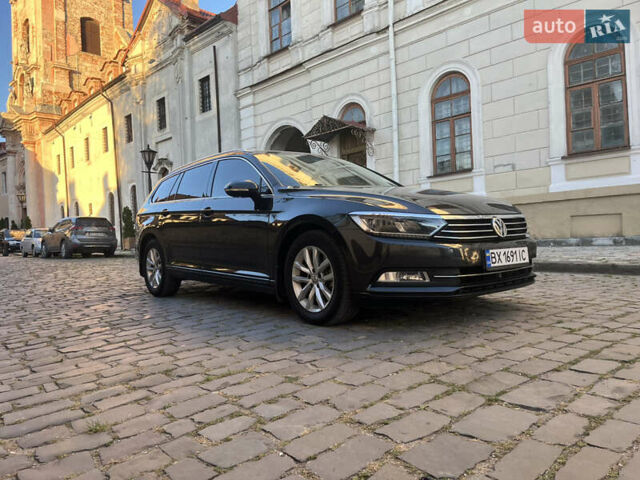 Серый Фольксваген Пассат, объемом двигателя 1.98 л и пробегом 263 тыс. км за 17350 $, фото 2 на Automoto.ua