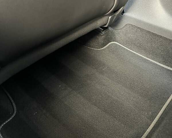 Серый Фольксваген Пассат, объемом двигателя 1.97 л и пробегом 188 тыс. км за 22500 $, фото 68 на Automoto.ua