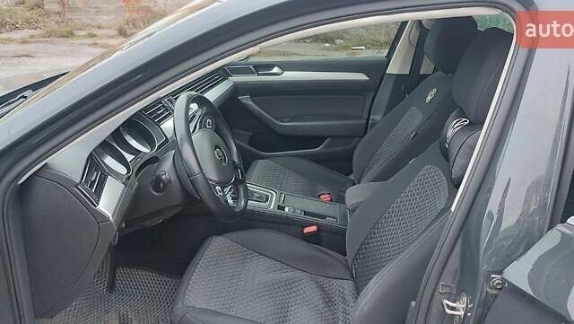 Сірий Фольксваген Пассат, об'ємом двигуна 1.97 л та пробігом 139 тис. км за 18300 $, фото 7 на Automoto.ua