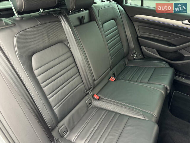 Сірий Фольксваген Пассат, об'ємом двигуна 2 л та пробігом 248 тис. км за 25800 $, фото 39 на Automoto.ua