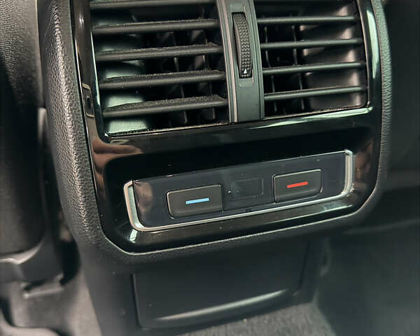 Серый Фольксваген Пассат, объемом двигателя 1.97 л и пробегом 210 тыс. км за 19800 $, фото 23 на Automoto.ua