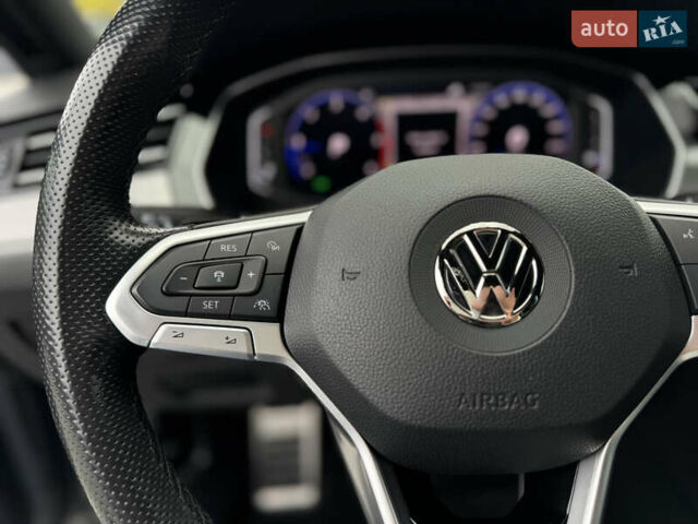 Сірий Фольксваген Пассат, об'ємом двигуна 2 л та пробігом 248 тис. км за 25800 $, фото 45 на Automoto.ua