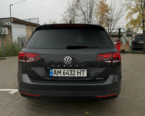 Серый Фольксваген Пассат, объемом двигателя 1.97 л и пробегом 210 тыс. км за 19800 $, фото 3 на Automoto.ua