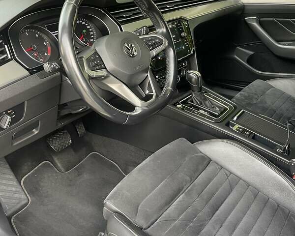 Серый Фольксваген Пассат, объемом двигателя 1.97 л и пробегом 188 тыс. км за 22500 $, фото 21 на Automoto.ua