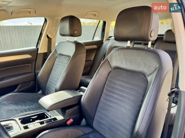 Фольксваген Пассат 2019 в Ужгороде на Automoto.ua Серый Фольксваген Пассат, объемом двигателя 1.97 л и пробегом 243 тыс. км за 18300 $, фото 20 на Automoto.ua