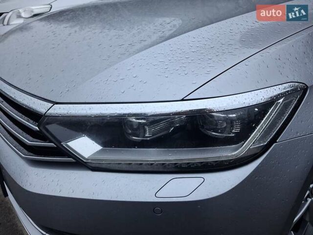 Серый Фольксваген Пассат, объемом двигателя 1.97 л и пробегом 233 тыс. км за 18700 $, фото 15 на Automoto.ua