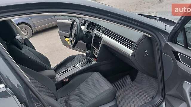 Сірий Фольксваген Пассат, об'ємом двигуна 1.97 л та пробігом 139 тис. км за 18300 $, фото 5 на Automoto.ua