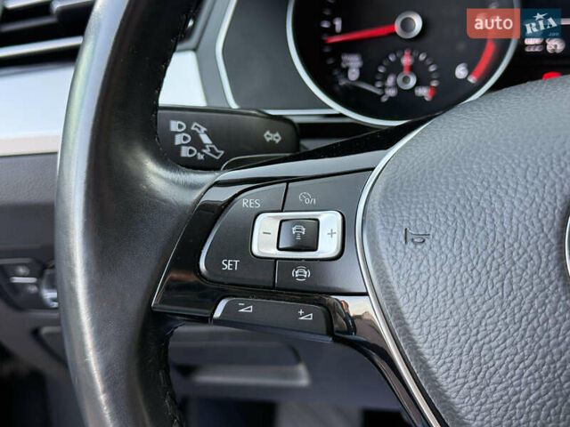 Серый Фольксваген Пассат, объемом двигателя 2 л и пробегом 247 тыс. км за 17400 $, фото 41 на Automoto.ua