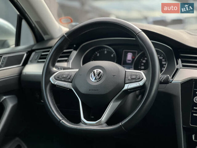 Сірий Фольксваген Пассат, об'ємом двигуна 2 л та пробігом 293 тис. км за 18200 $, фото 34 на Automoto.ua