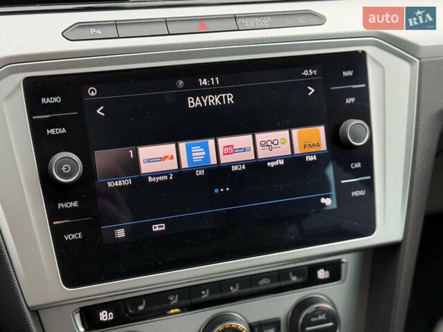 Сірий Фольксваген Пассат, об'ємом двигуна 1.97 л та пробігом 231 тис. км за 16950 $, фото 61 на Automoto.ua