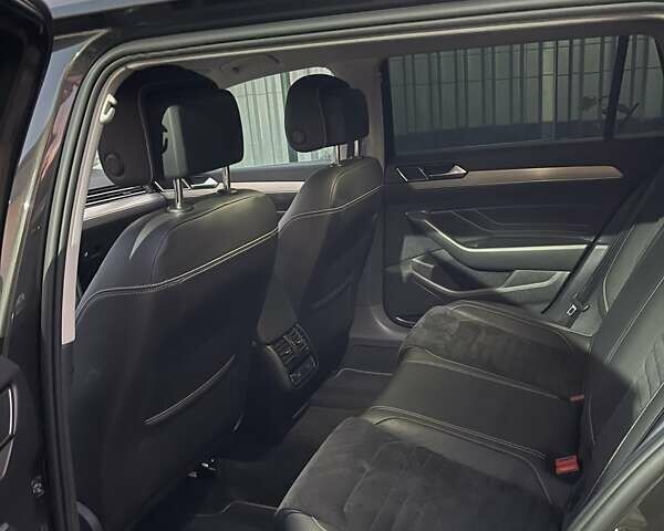 Серый Фольксваген Пассат, объемом двигателя 1.97 л и пробегом 188 тыс. км за 22500 $, фото 40 на Automoto.ua