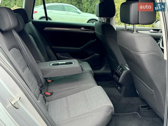 Серый Фольксваген Пассат, объемом двигателя 1.97 л и пробегом 227 тыс. км за 20499 $, фото 69 на Automoto.ua