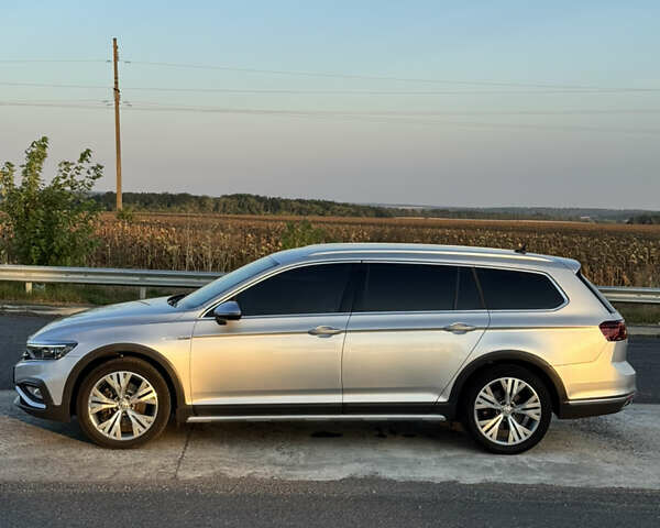 Серый Фольксваген Пассат, объемом двигателя 1.97 л и пробегом 275 тыс. км за 24850 $, фото 18 на Automoto.ua