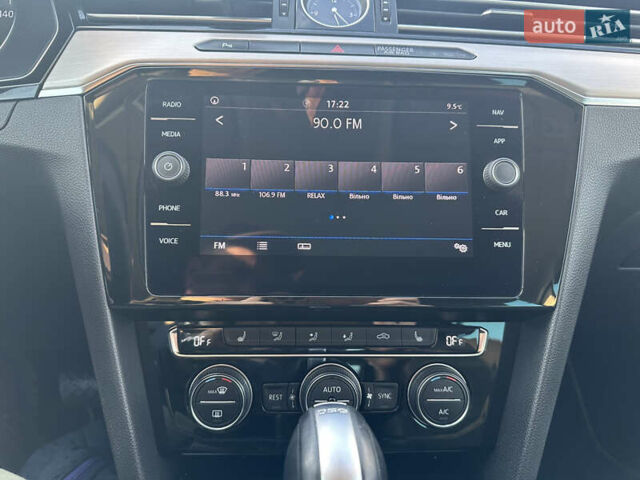 Сірий Фольксваген Пассат, об'ємом двигуна 1.6 л та пробігом 281 тис. км за 15999 $, фото 17 на Automoto.ua