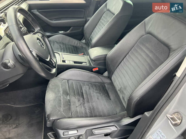 Сірий Фольксваген Пассат, об'ємом двигуна 1.97 л та пробігом 299 тис. км за 18450 $, фото 25 на Automoto.ua
