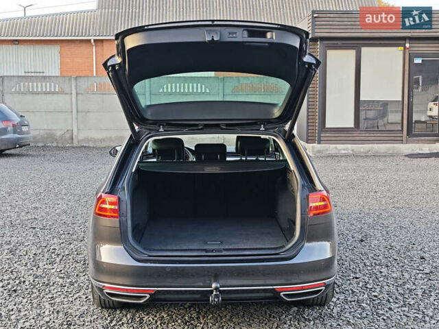 Сірий Фольксваген Пассат, об'ємом двигуна 2 л та пробігом 196 тис. км за 20999 $, фото 58 на Automoto.ua