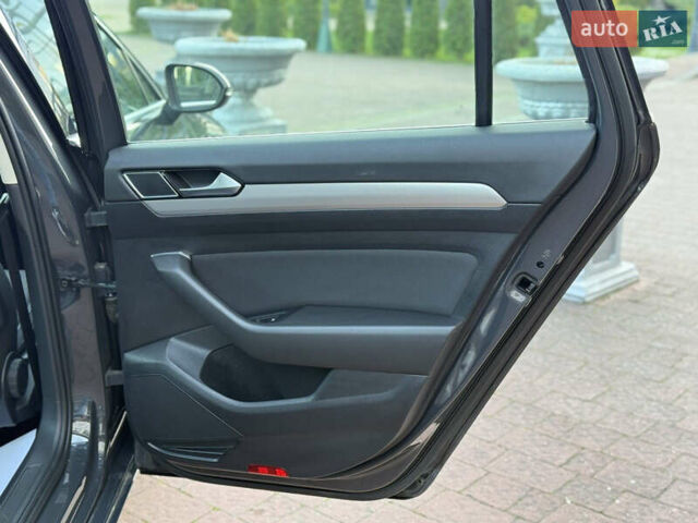 Серый Фольксваген Пассат, объемом двигателя 2 л и пробегом 247 тыс. км за 17400 $, фото 70 на Automoto.ua