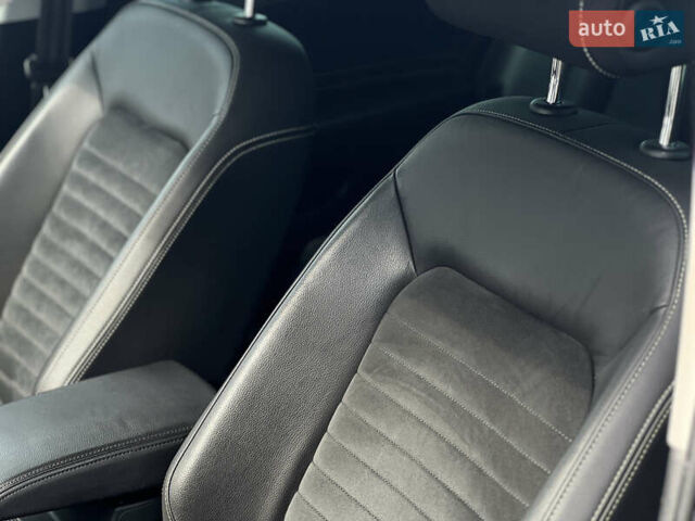 Сірий Фольксваген Пассат, об'ємом двигуна 2 л та пробігом 293 тис. км за 18200 $, фото 30 на Automoto.ua