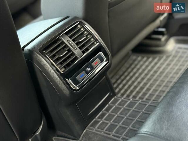 Сірий Фольксваген Пассат, об'ємом двигуна 1.6 л та пробігом 283 тис. км за 17750 $, фото 83 на Automoto.ua