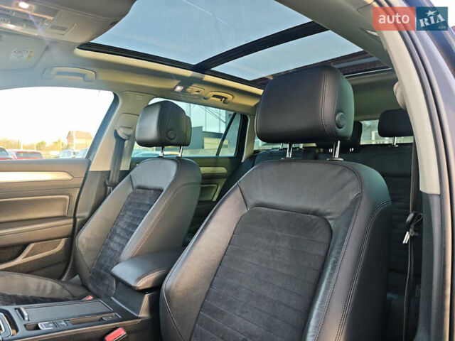 Сірий Фольксваген Пассат, об'ємом двигуна 2 л та пробігом 196 тис. км за 20999 $, фото 21 на Automoto.ua