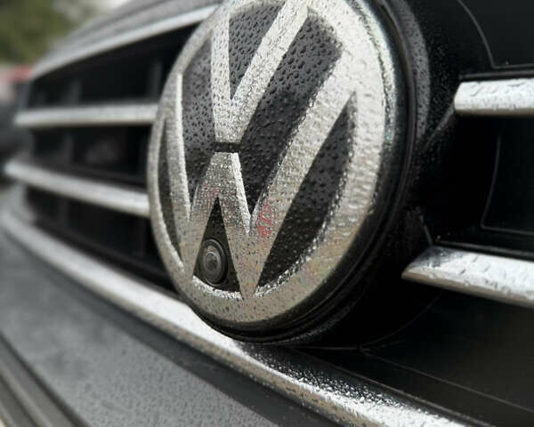 Серый Фольксваген Пассат, объемом двигателя 1.97 л и пробегом 210 тыс. км за 19800 $, фото 9 на Automoto.ua