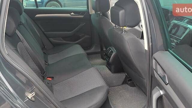 Сірий Фольксваген Пассат, об'ємом двигуна 1.97 л та пробігом 139 тис. км за 18300 $, фото 2 на Automoto.ua