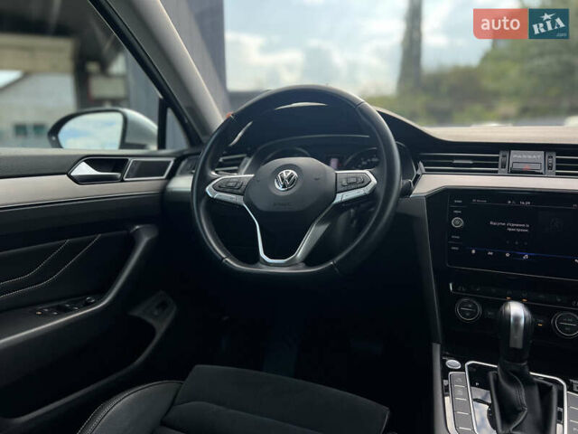 Сірий Фольксваген Пассат, об'ємом двигуна 2 л та пробігом 293 тис. км за 18200 $, фото 38 на Automoto.ua