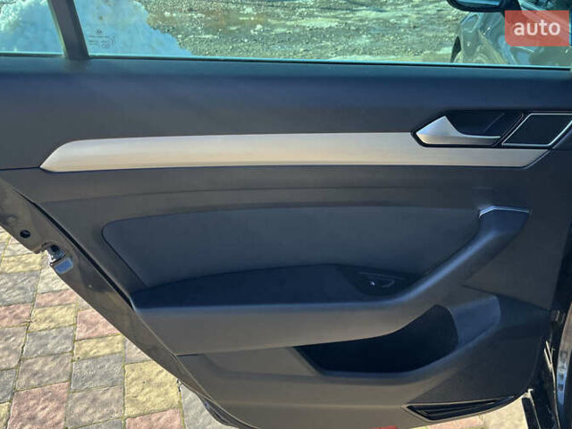 Серый Фольксваген Пассат, объемом двигателя 1.97 л и пробегом 276 тыс. км за 18200 $, фото 18 на Automoto.ua