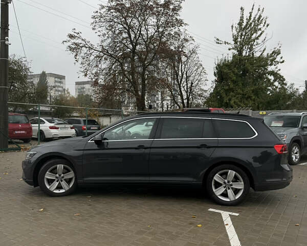 Серый Фольксваген Пассат, объемом двигателя 1.97 л и пробегом 210 тыс. км за 19800 $, фото 5 на Automoto.ua