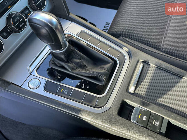 Серый Фольксваген Пассат, объемом двигателя 1.97 л и пробегом 276 тыс. км за 18200 $, фото 10 на Automoto.ua