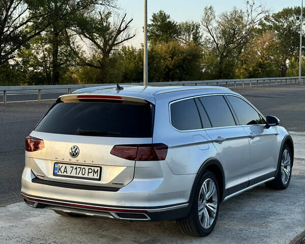 Серый Фольксваген Пассат, объемом двигателя 1.97 л и пробегом 275 тыс. км за 24850 $, фото 10 на Automoto.ua