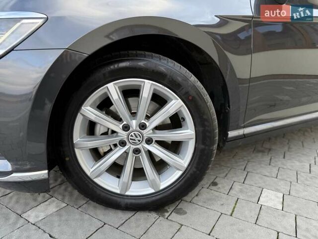 Сірий Фольксваген Пассат, об'ємом двигуна 1.6 л та пробігом 283 тис. км за 17750 $, фото 30 на Automoto.ua