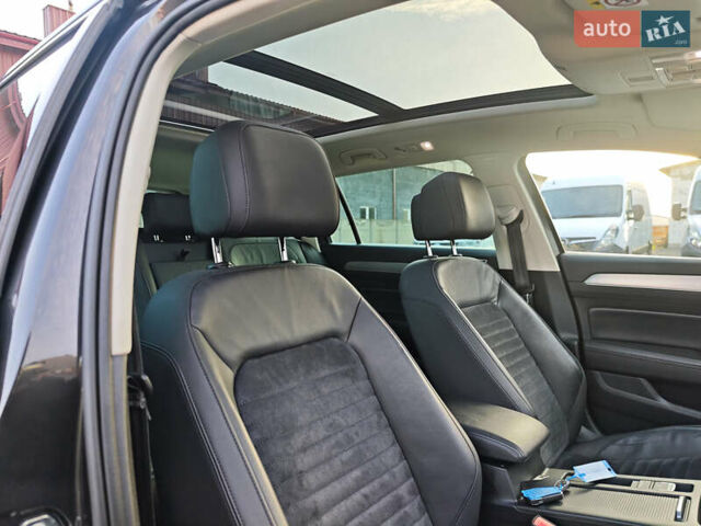 Сірий Фольксваген Пассат, об'ємом двигуна 2 л та пробігом 196 тис. км за 20999 $, фото 67 на Automoto.ua