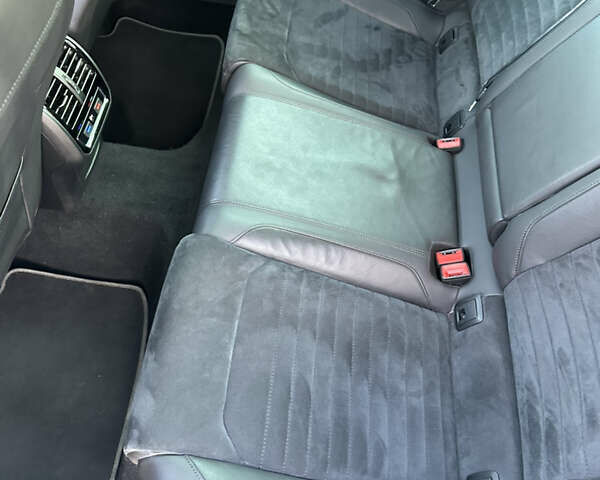 Сірий Фольксваген Пассат, об'ємом двигуна 1.6 л та пробігом 281 тис. км за 15999 $, фото 16 на Automoto.ua