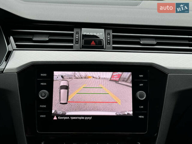 Серый Фольксваген Пассат, объемом двигателя 1.97 л и пробегом 227 тыс. км за 20499 $, фото 88 на Automoto.ua