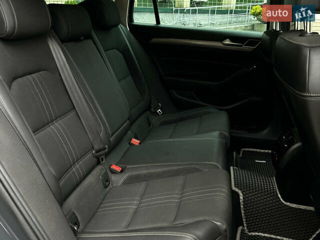 Серый Фольксваген Пассат, объемом двигателя 1.97 л и пробегом 259 тыс. км за 23999 $, фото 19 на Automoto.ua