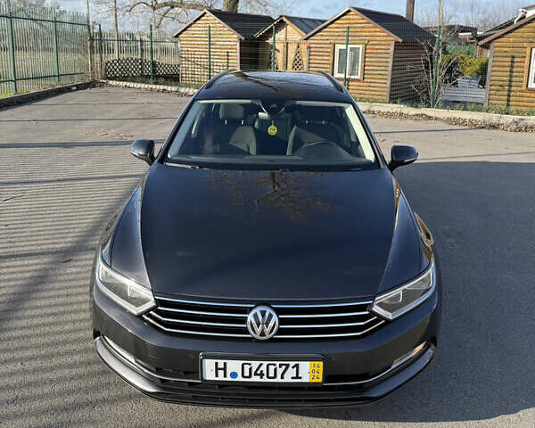 Сірий Фольксваген Пассат, об'ємом двигуна 2 л та пробігом 221 тис. км за 16500 $, фото 1 на Automoto.ua