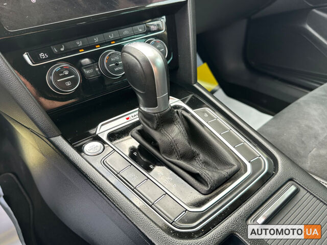 Сірий Фольксваген Пассат, об'ємом двигуна 2 л та пробігом 131 тис. км за 20500 $, фото 12 на Automoto.ua