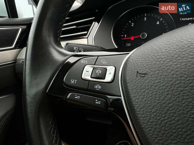 Сірий Фольксваген Пассат, об'ємом двигуна 1.97 л та пробігом 299 тис. км за 18450 $, фото 35 на Automoto.ua