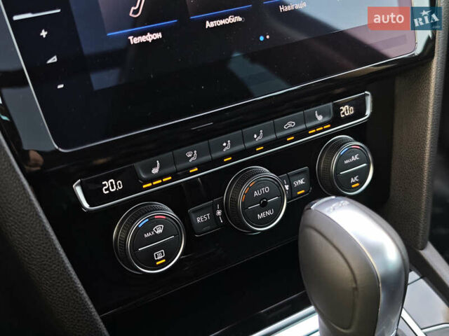 Сірий Фольксваген Пассат, об'ємом двигуна 2 л та пробігом 196 тис. км за 20999 $, фото 50 на Automoto.ua