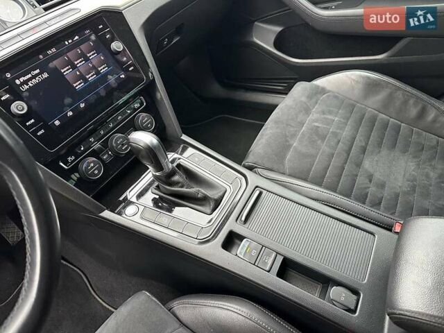 Серый Фольксваген Пассат, объемом двигателя 1.97 л и пробегом 233 тыс. км за 18700 $, фото 16 на Automoto.ua