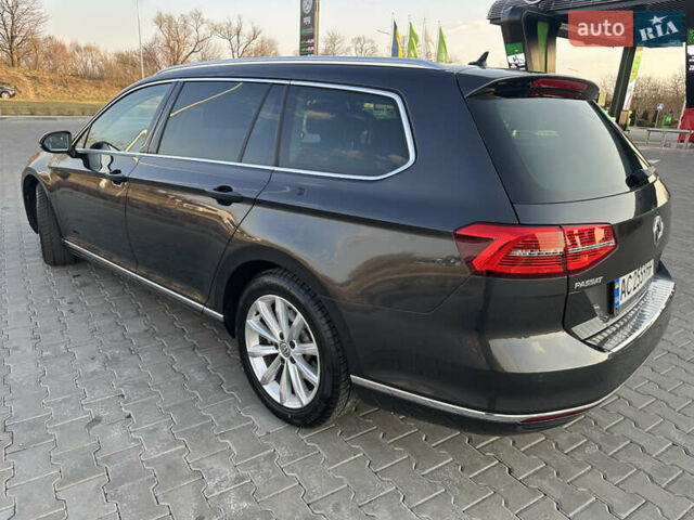 Сірий Фольксваген Пассат, об'ємом двигуна 1.6 л та пробігом 281 тис. км за 15999 $, фото 3 на Automoto.ua