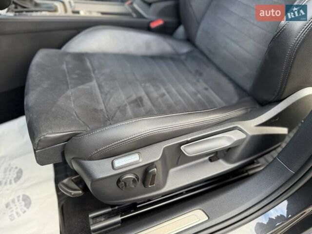 Сірий Фольксваген Пассат, об'ємом двигуна 1.6 л та пробігом 283 тис. км за 17750 $, фото 75 на Automoto.ua