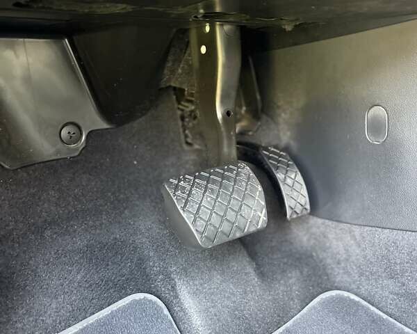 Серый Фольксваген Пассат, объемом двигателя 1.97 л и пробегом 188 тыс. км за 22500 $, фото 80 на Automoto.ua