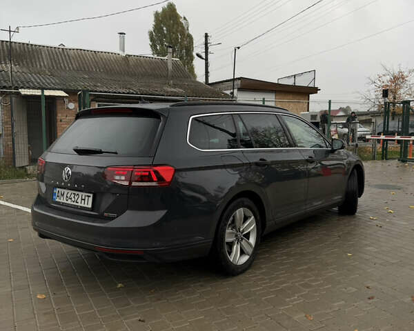 Серый Фольксваген Пассат, объемом двигателя 1.97 л и пробегом 210 тыс. км за 19800 $, фото 2 на Automoto.ua