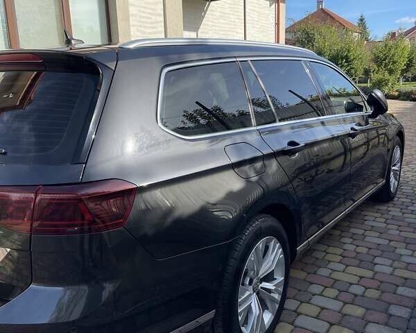 Серый Фольксваген Пассат, объемом двигателя 1.97 л и пробегом 188 тыс. км за 22500 $, фото 79 на Automoto.ua