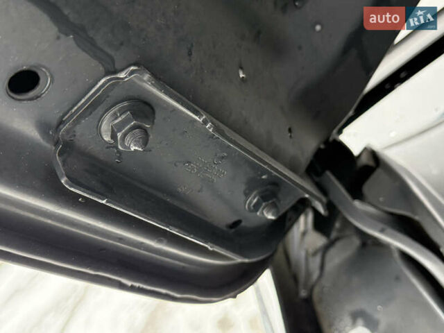 Сірий Фольксваген Пассат, об'ємом двигуна 1.97 л та пробігом 231 тис. км за 16950 $, фото 79 на Automoto.ua