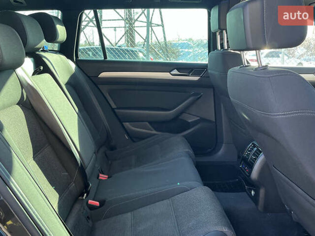 Серый Фольксваген Пассат, объемом двигателя 1.97 л и пробегом 276 тыс. км за 18200 $, фото 20 на Automoto.ua