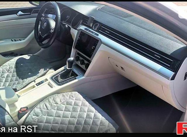 Сірий Фольксваген Пассат, об'ємом двигуна 2 л та пробігом 245 тис. км за 16700 $, фото 13 на Automoto.ua